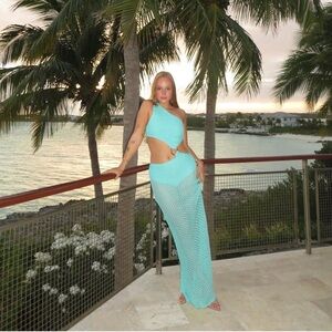 Elegant Aqua Maxi Dress